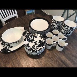 Martha Stewart for Macys Lisbon dishes